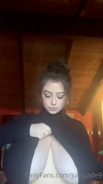 Turtleneck Titty Drop for the Culture