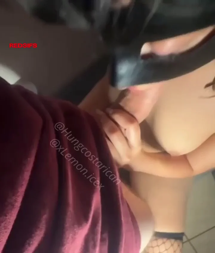 I love to deepthroat this monster
