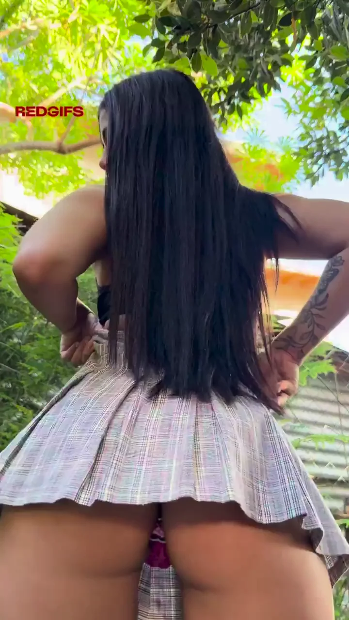 Busty Latina Slut Won't Get Bored Flashing Ass in Park 🍑🔥