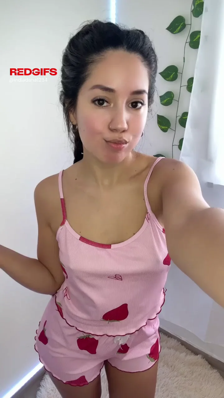 college girl showing off her Latin charms