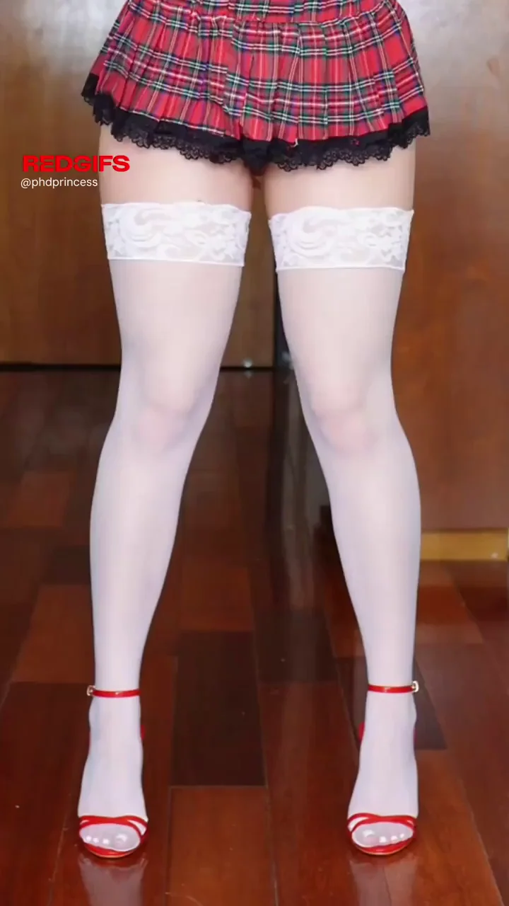 Panning up the camera on my long legs