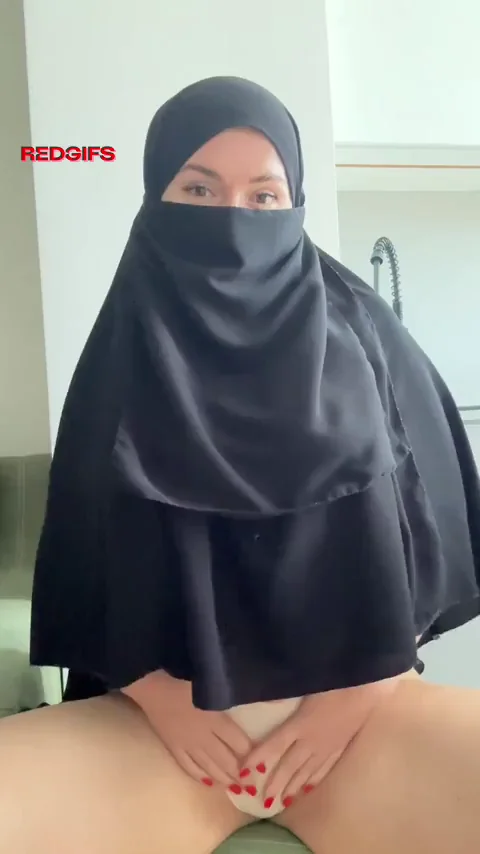 This wife is ready to show you her secrets