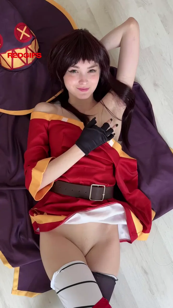 🔥 Megumin KonoSuba Cosplay Slut Flashing Juicy Pussy & Tits by Dreamlilo 😈