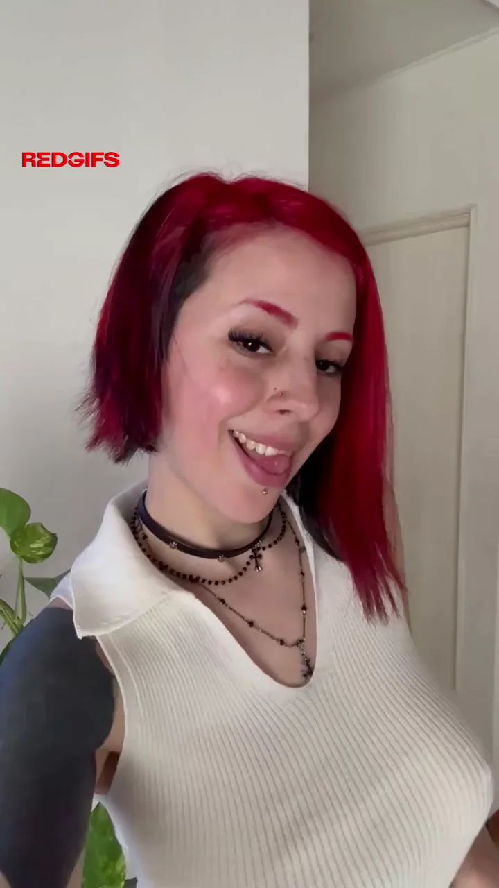 love revealing my tits on a friday