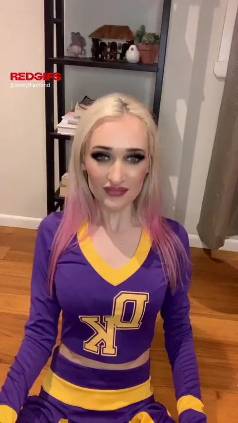 Rate my cheerleader outfit 1-10