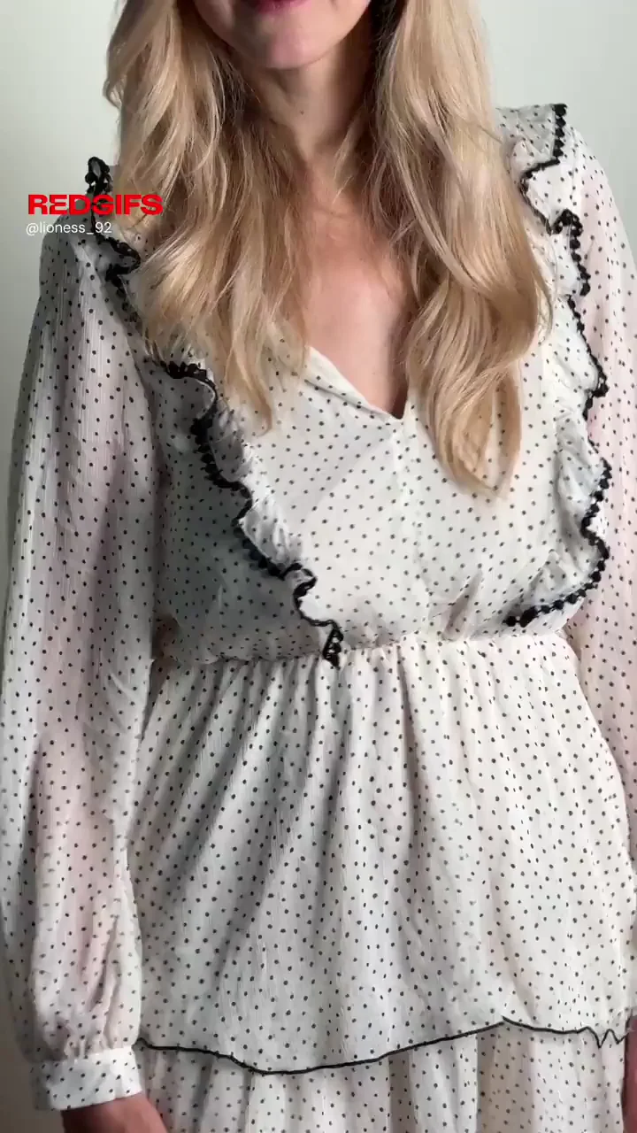 No, I don't wear panties underneath my dress