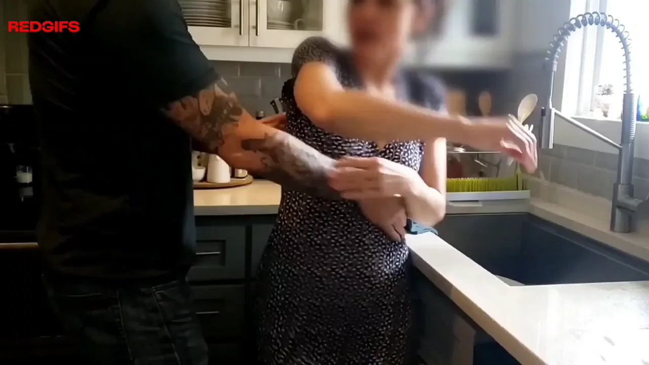 MILF in Tight Dress Can't Resist Sucking Hubby's Big Cock in Kitchen 💦🍆