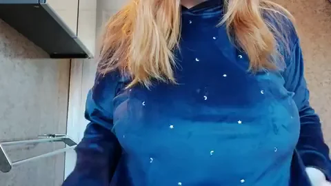My titties are so soft (oc)