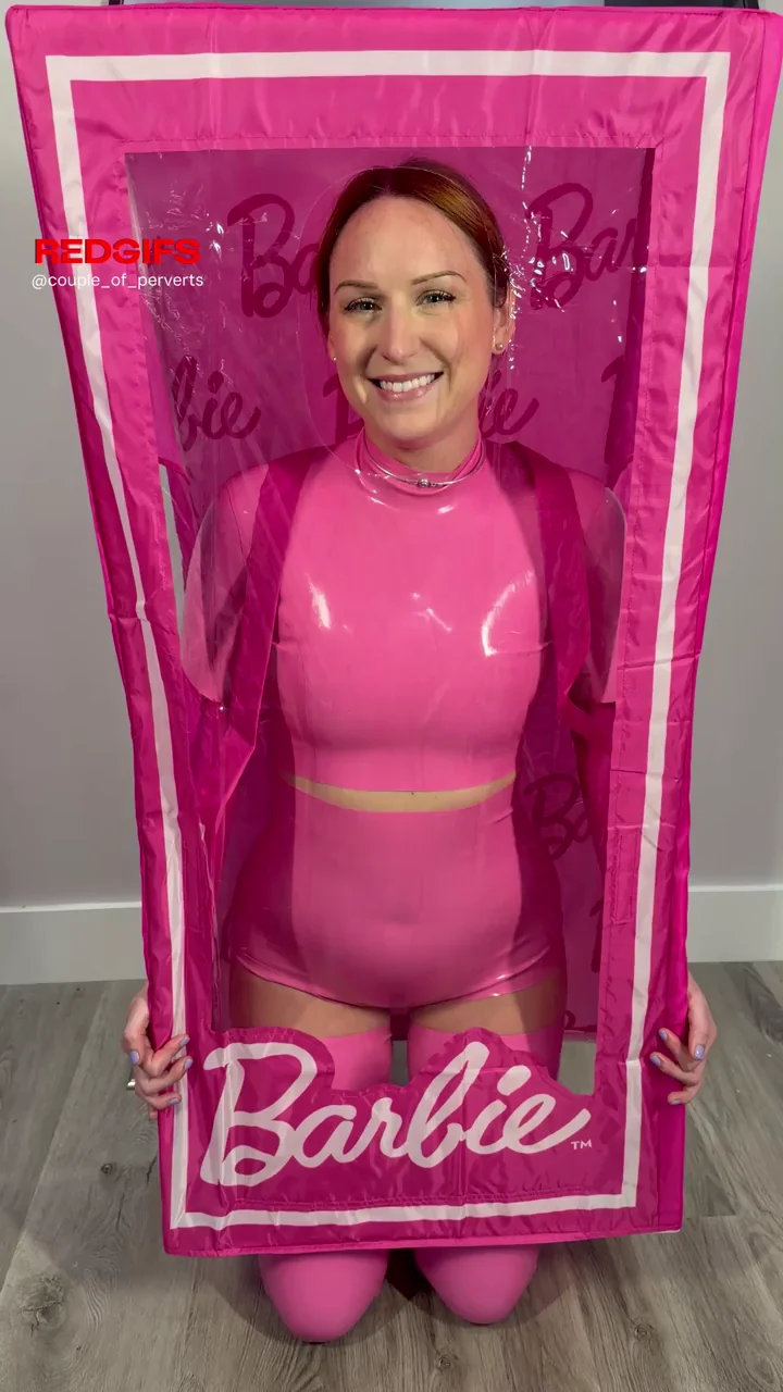 Barbie blowjob