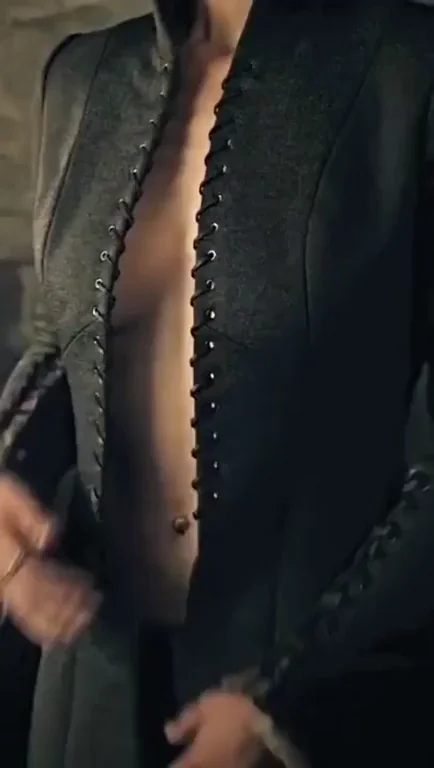 Nathalie Emmanuel has great tits!