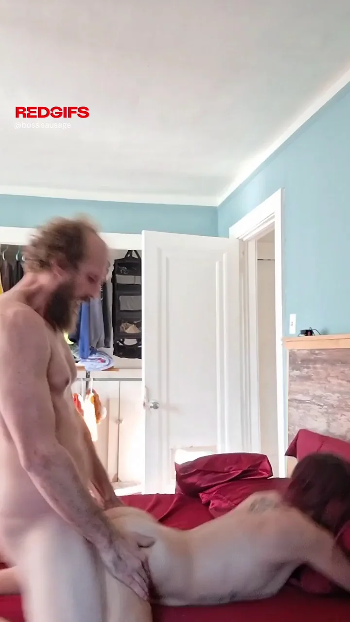 💦 Fresh Hot Cum Blast on Petite MILF Ass 🐶🍆