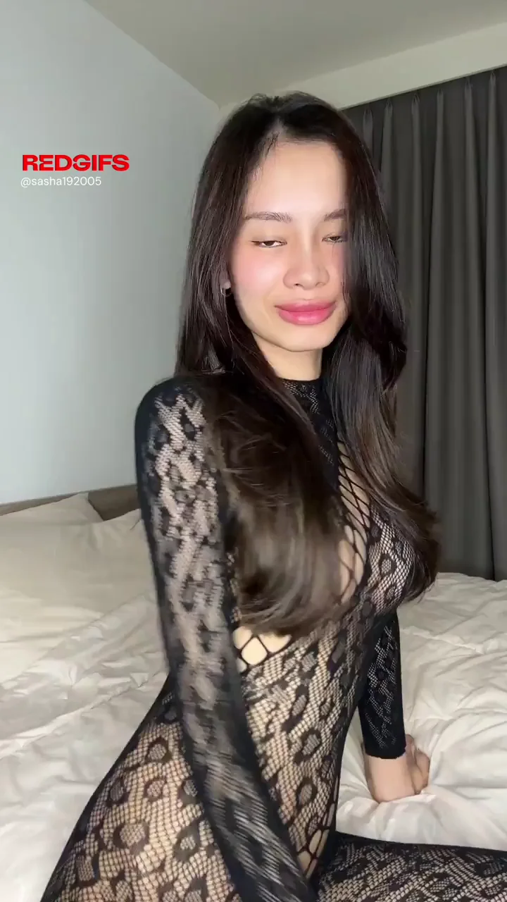 Petite Punk Thai Slut Begs: Take Me Home & Fuck My Big Tits 😈🍑