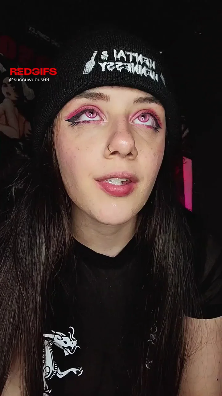 Shoot your load onto my face, I’m ready
