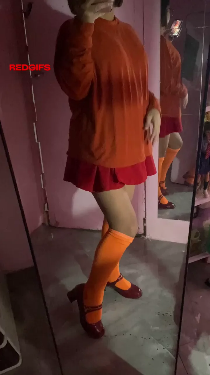 Velma Cosplay Pinay Slut Begs 'Breed Me Daddy' in Nerdy Orange Tease