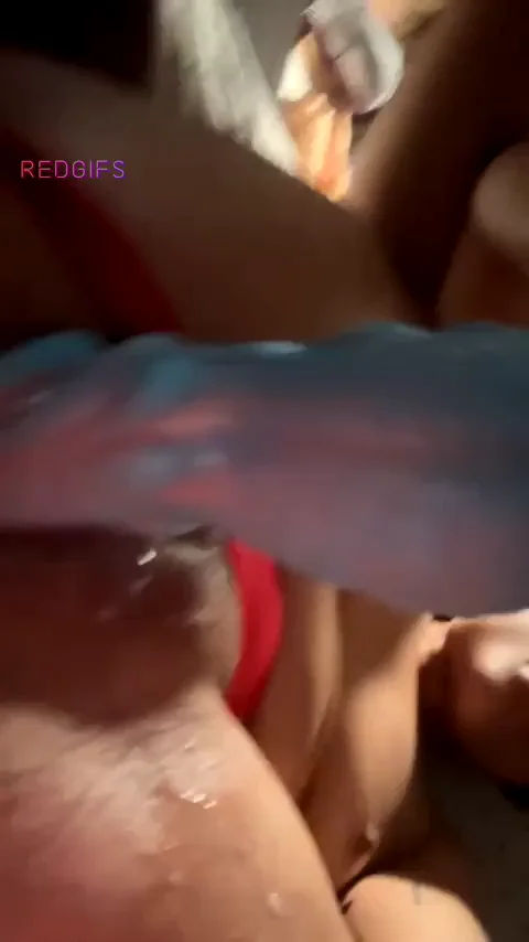 Does daddy like red thongs