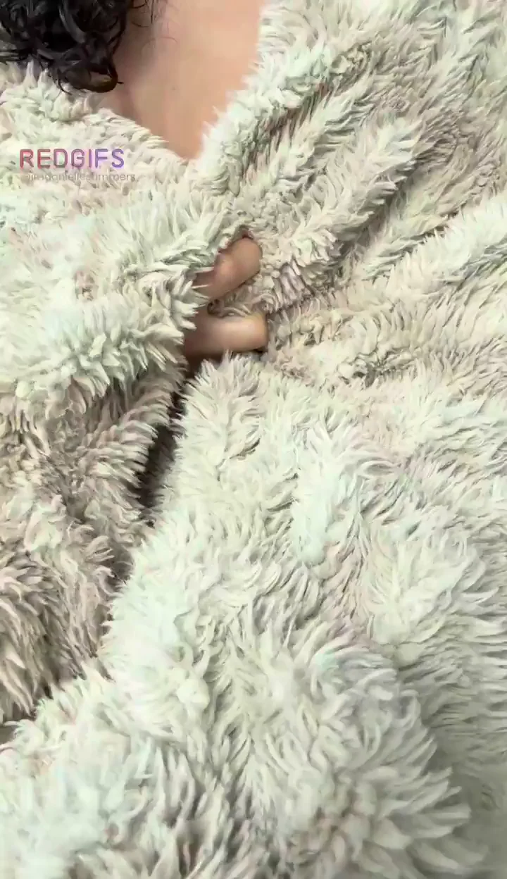 Irresistible Ebony Tease: Brunette Bombshell Drops Furry Robe for Massive Tit Reveal