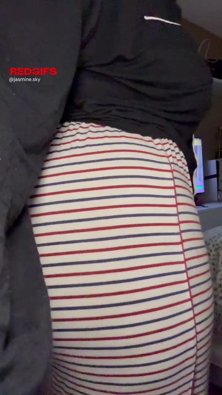 Ebony Ass Steals the Show: Pants Can't Hide These Juicy Curves