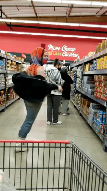 [GIF] I love flashing with alot of people to potentially catch me.
