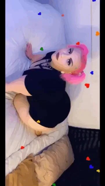 Anal, squirting,blowjobs, outdoor, solo, feet, cumshots, creaming, and much more very interactive video chats, sexting, rates, ect. BOY GIRL CONTENT SOLO CONTENT MACHINE CONTENT all my links in the comments