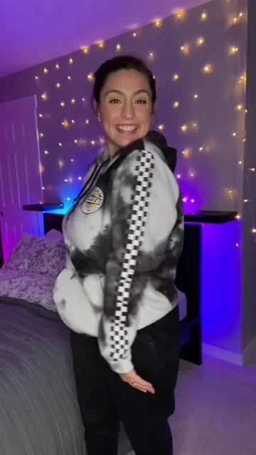 Tease Queen in Tie-Dye Hoodie: 'Do You Like My Slutty Curves?' Free Album Drop!