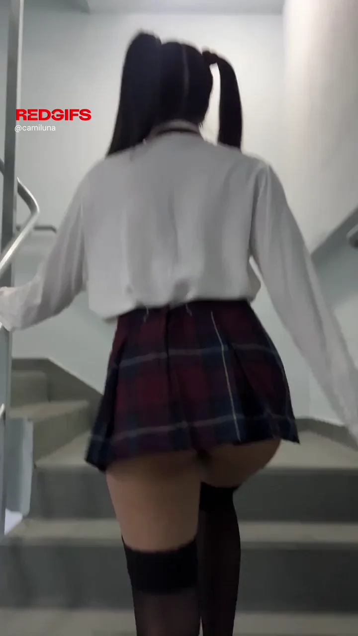 Cute Latina Schoolgirl's Dangerous Upskirt Tease 🍑📏🔥