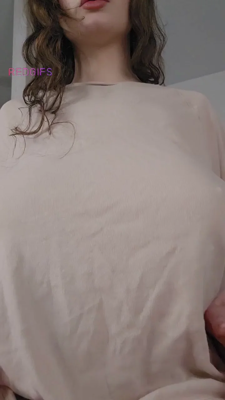 Be honest, huge milkers make you want to squeeze milk out of them?