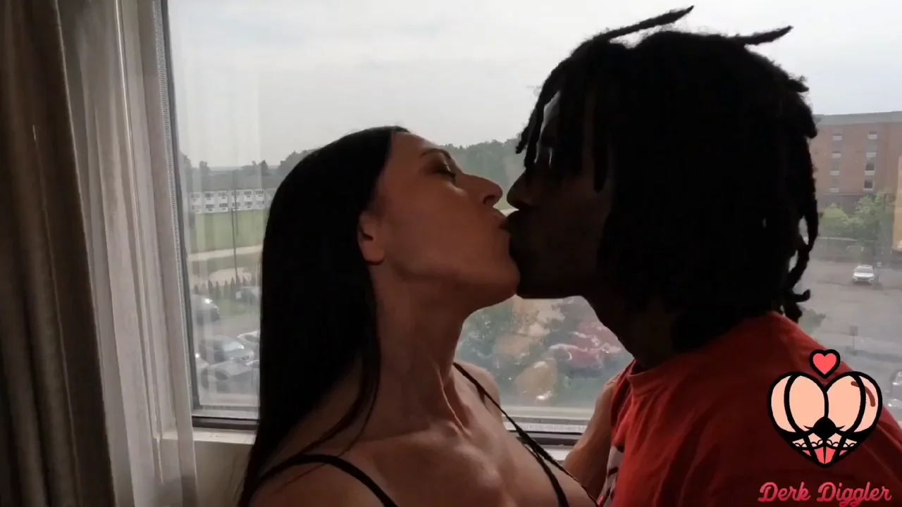 Her husband passed her off in good hands. She was ready to take black cock like a true hotwife