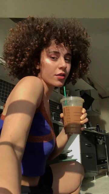 I wanna see your dick move when u watch me?