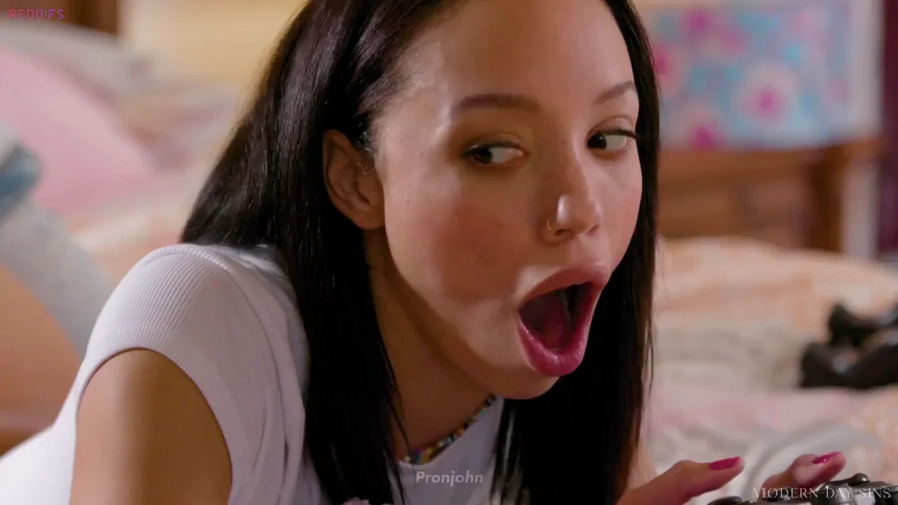 Alexis's Anal Appointment 💢