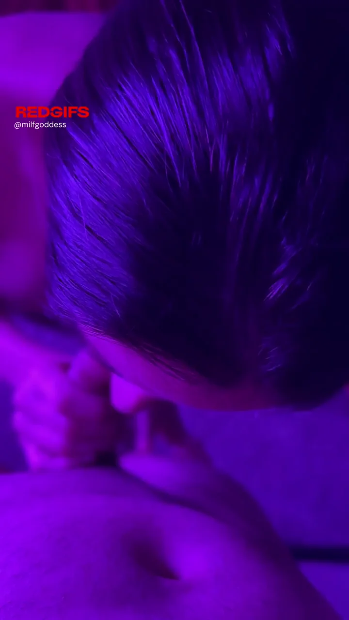 MILF Over 40 Wine-Fueled Sloppy BJ Hits Different 😈🍷💦