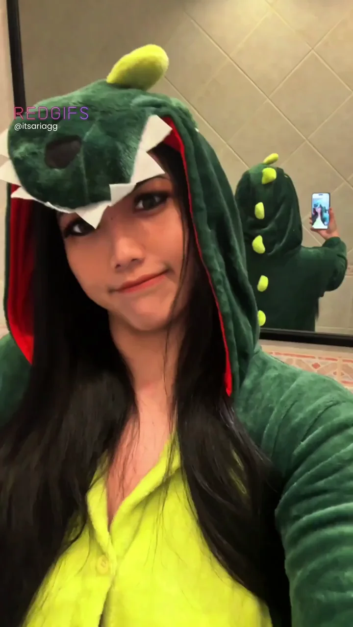 She is a 10 but goofy af