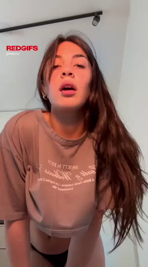 😍 Surprise Massive Tits Under This Tee! 🍈🍈