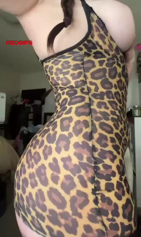 🍑 Massive Booty Tease in Leopard Lingerie; So Much Phat Ass for You! 🔥