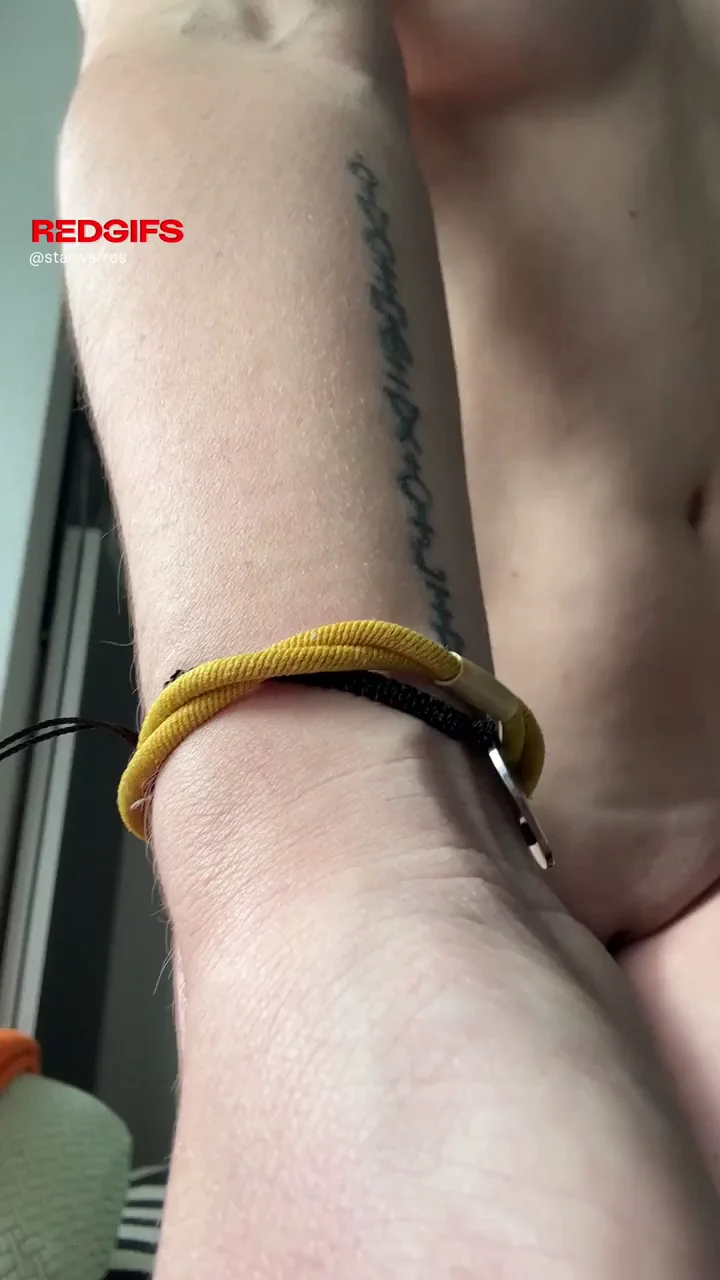 Unhideable Phat Ass Spread: Amateur Booty Tease Exposed