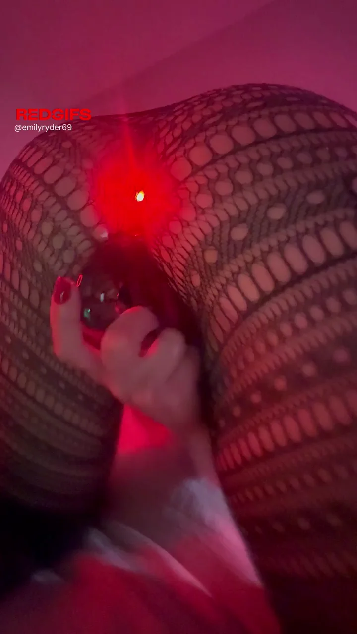 Friendly reminder that mommies love plugs too…