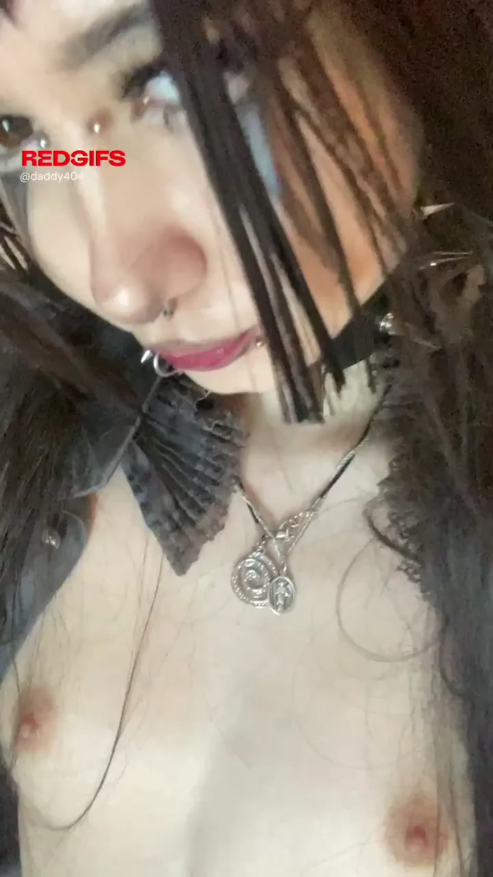 collar on bold kink, blending submission with pure defiance