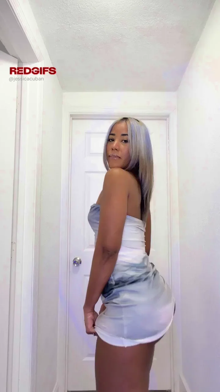🍑 Flawless Booty Temptation Tease 🔥