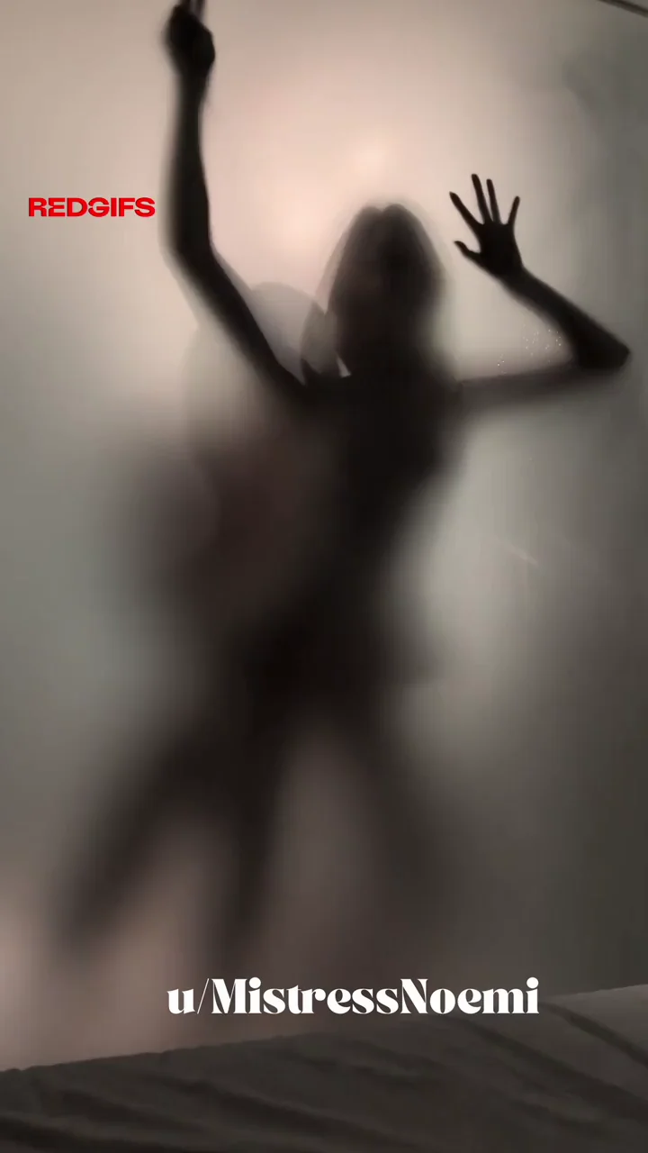 Cucky watches me getting railed by a BWC in the shower. We were on a weekend trip and I never expected such a happy ending! 🥵