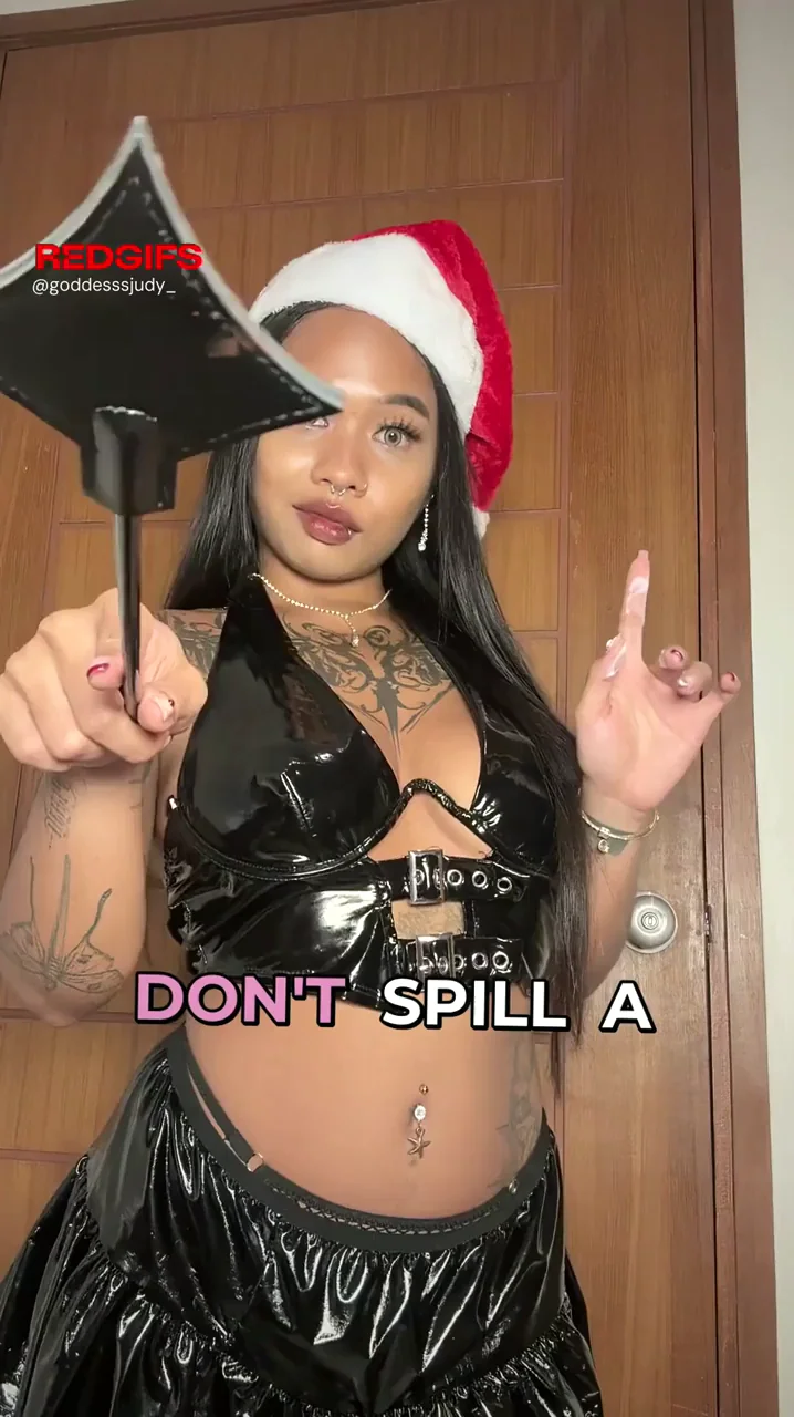 Santa Slut Begs for Cum on Lips Tonight? 👅💦🎄