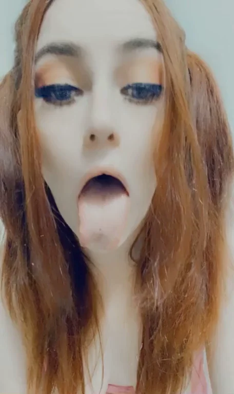 Soaking Wet for Daddy's Cock 😩💦👅