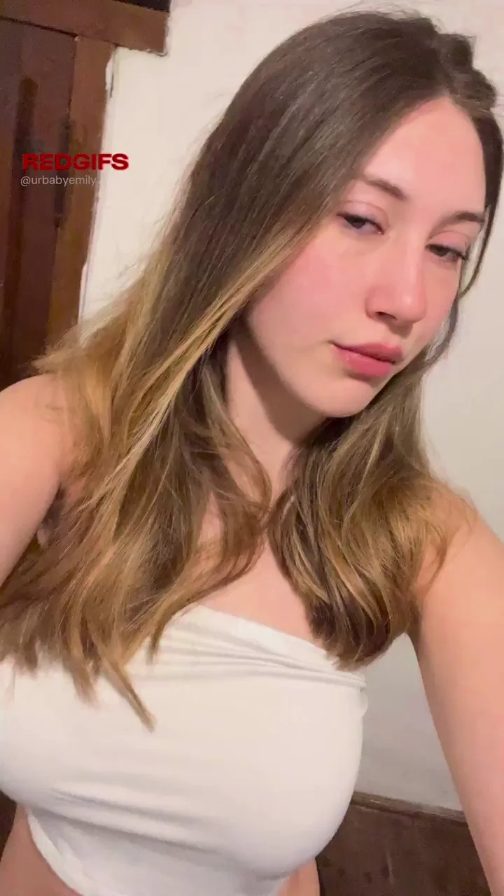F18 Egirl Begs: Fuck My Tight Young Pussy Despite My Age? 😈🍑