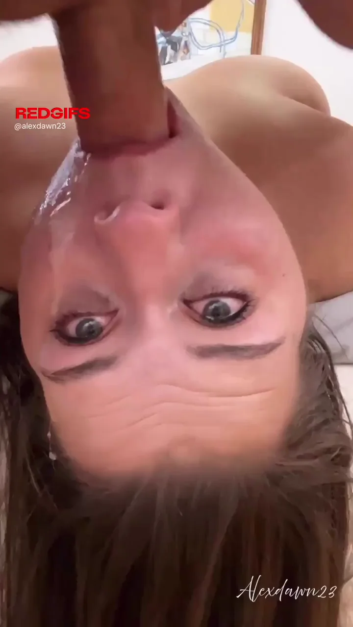 I’m a good girl, I let him face fuck me and cum in my mouth 👅💦