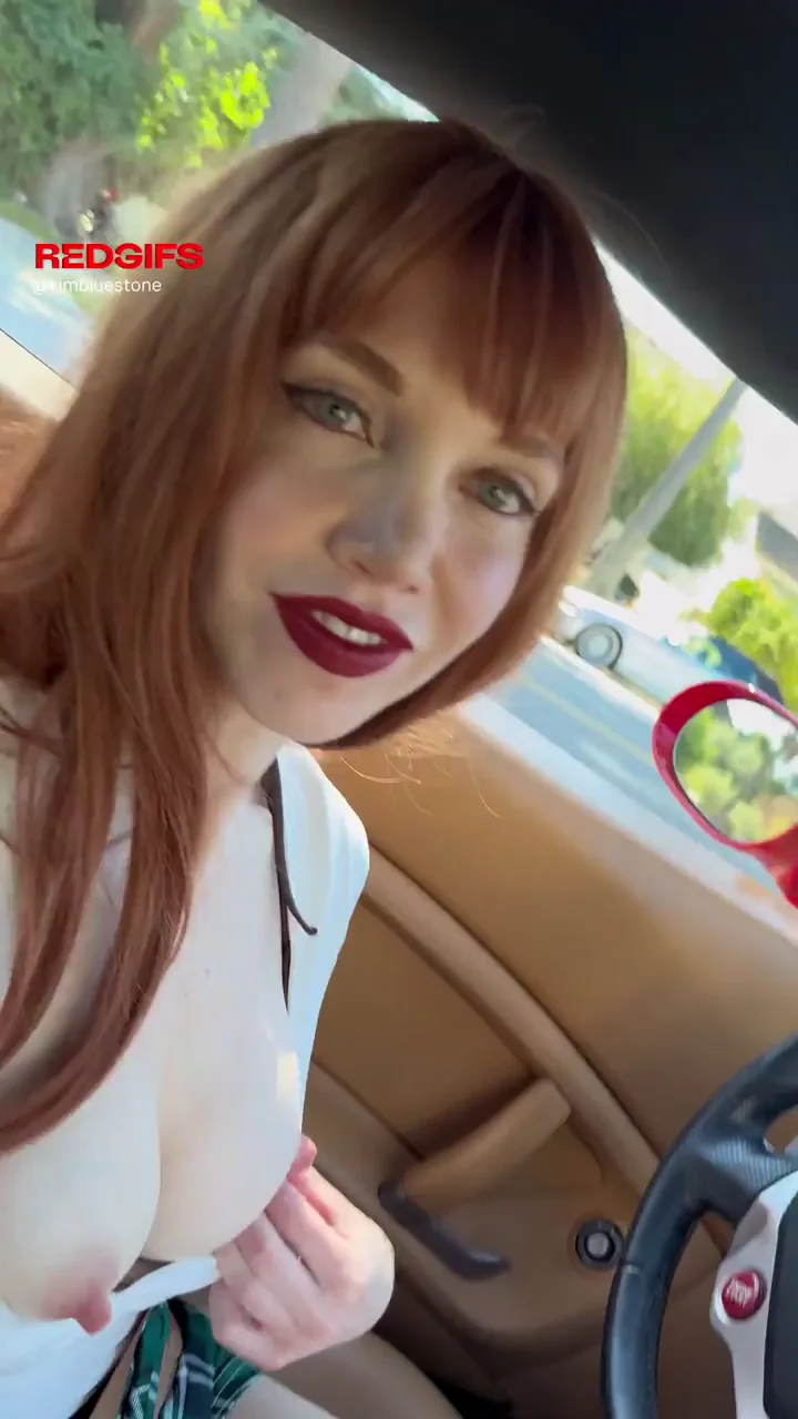 OMG I got caught flashing by an entire tour bus...