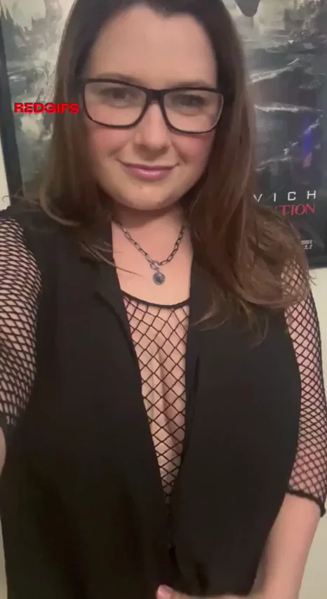 🔥 Horny Glasses Mom Teasing Her Massive Tits for Girls Night Out 💋