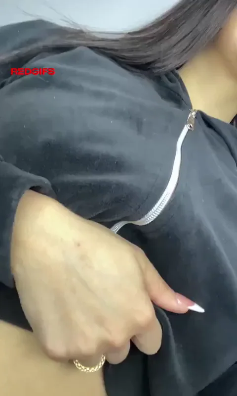 Do men even find 18yo natural tits attractive?