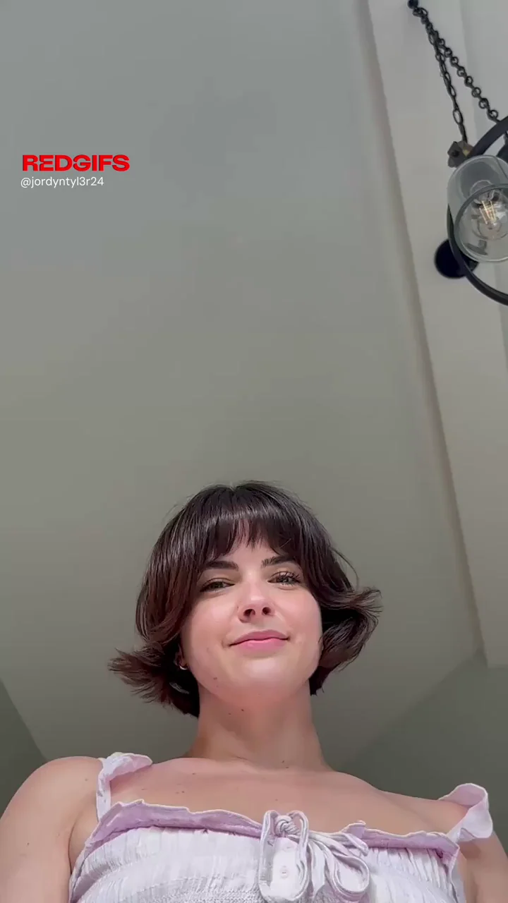 My hairy pussy is feeling needy…