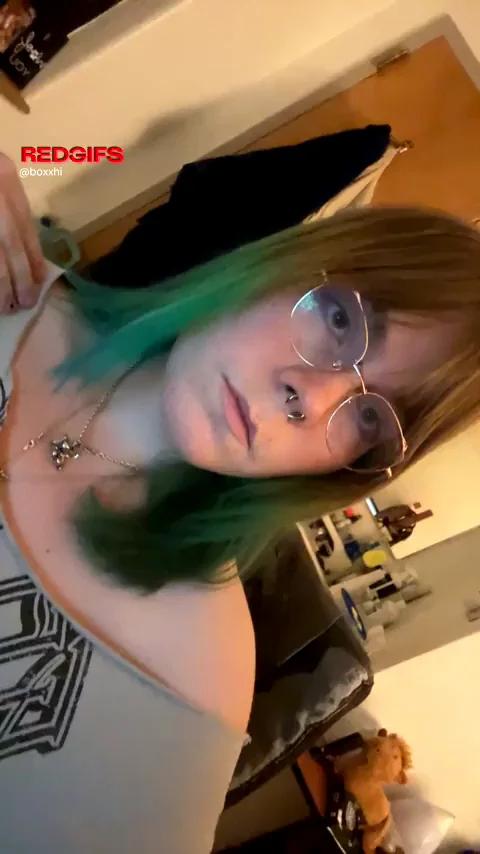 Hairy t-girl pits ;D [22]