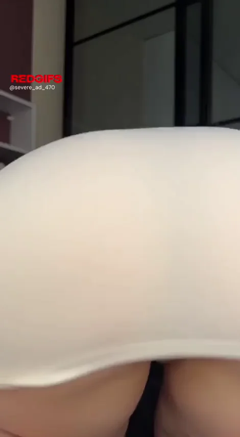 Should I leave my innie shaved or hairy?