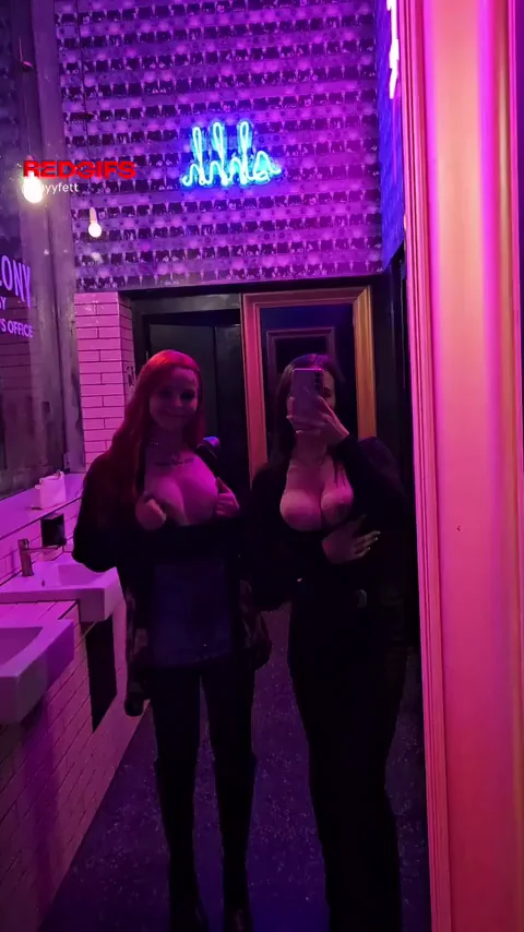 just 2 besties on their bar trip 🥵