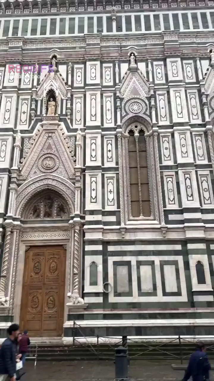 Coco's Slutty Curves Steal the Show at Duomo